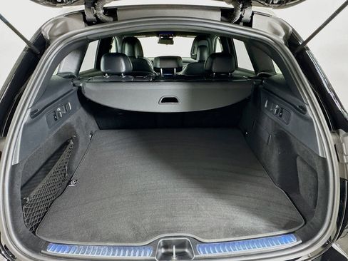 Used 2026 Mercedes-Benz GLC 300 image 27