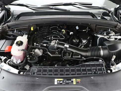 Used 2025 Jeep Grand Cherokee L Laredo image 27