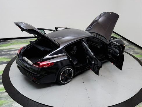 Used 2014 Porsche Panamera Turbo image 40