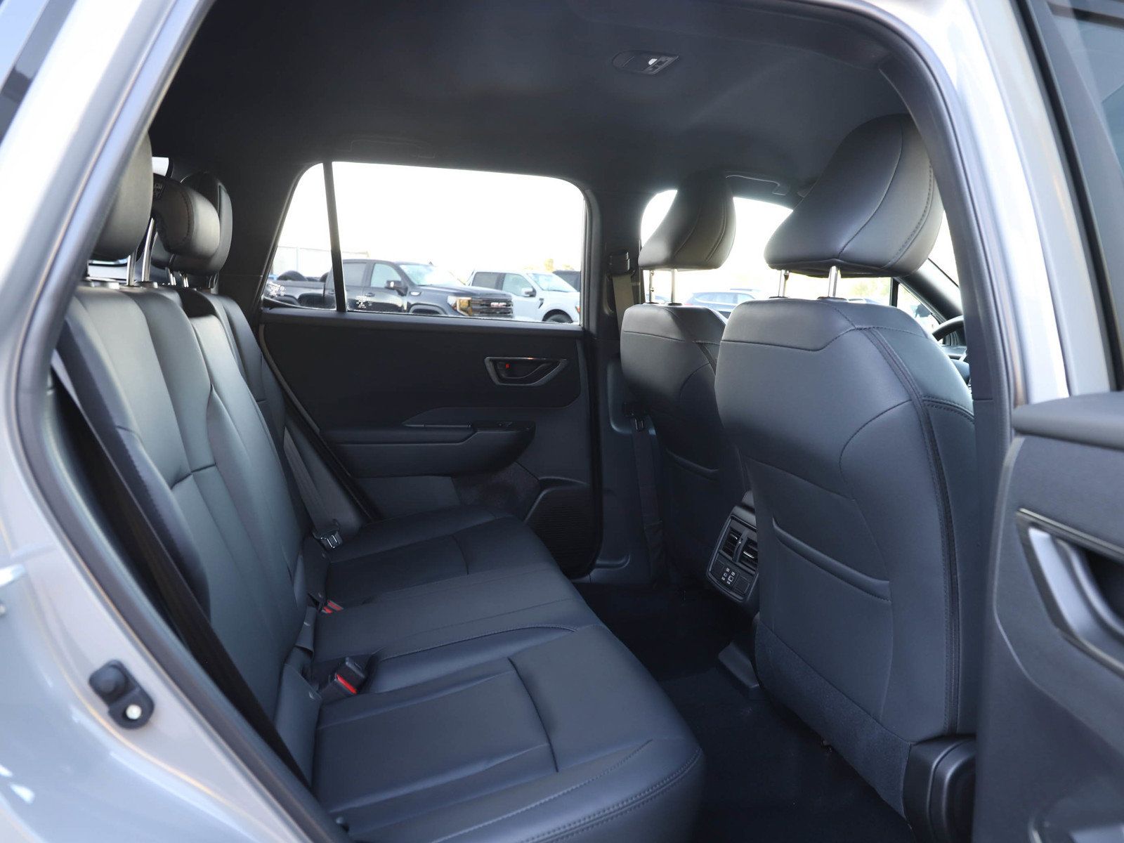 Used 2026 Subaru Outback Premium AWD/4WD image 12
