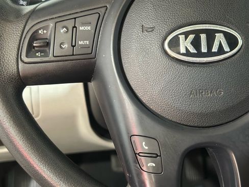 Used 2013 Kia Forte EX w/ Premium Pkg image 27