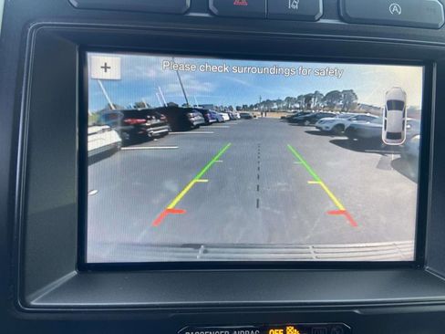 Used 2019 Ford Expedition XLT w/ Equipment Group 202A image 28