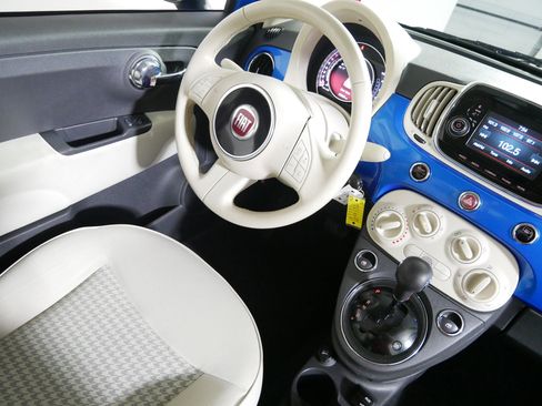 Used 2019 FIAT 500 Pop FWD image 9