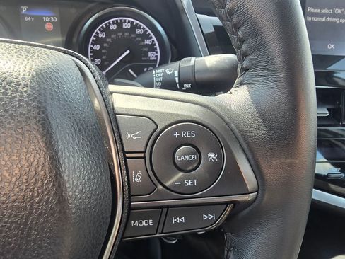 Used 2022 Toyota Camry SE w/ Carpet Mat Package (TMS) image 22