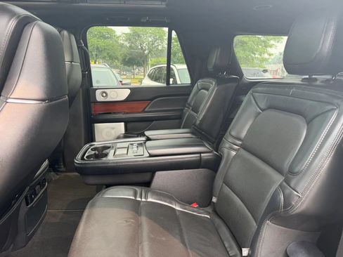Used 2021 Lincoln Navigator L Reserve AWD/4WD image 29