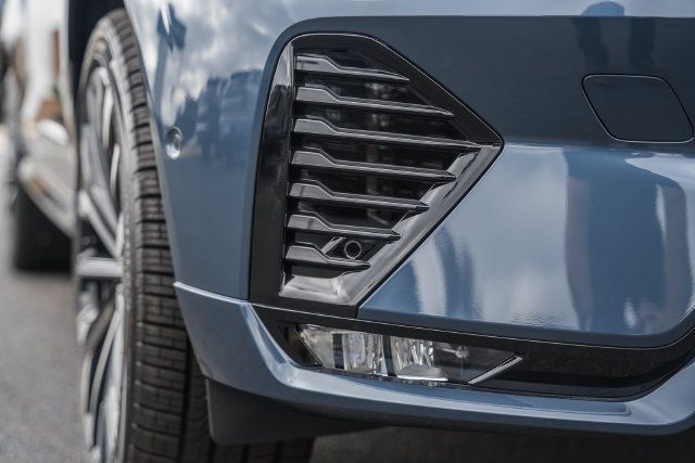 New 2027 Volvo XC60 B5 Ultra AWD/4WD image 15