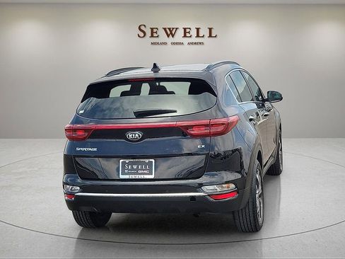 Used 2020 Kia Sportage EX w/ EX Technology Package FWD image 5