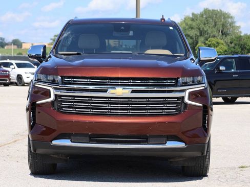 Used 2023 Chevrolet Suburban Premier AWD/4WD image 5