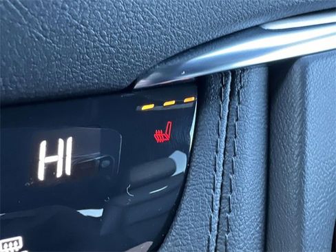 Used 2024 Cadillac XT5 Luxury image 44