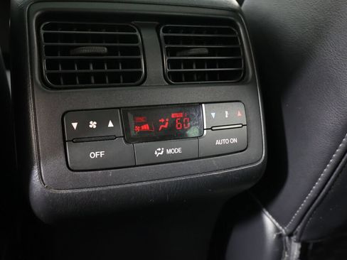 Used 2011 MAZDA CX-9 Grand Touring w/ Moonroof & Bose Audio Pkg AWD/4WD image 16