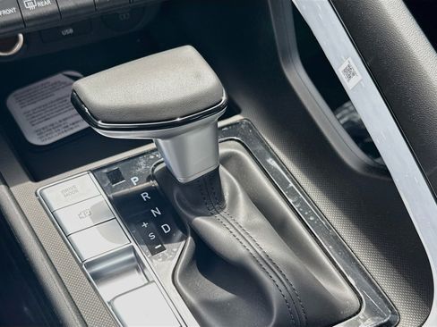 New 2026 Hyundai Elantra Limited FWD image 13
