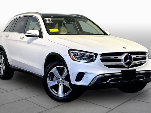 Certified 2022 Mercedes-Benz GLC 300 4MATIC image 3