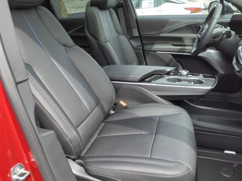 New 2025 Cadillac Lyriq Luxury image 22