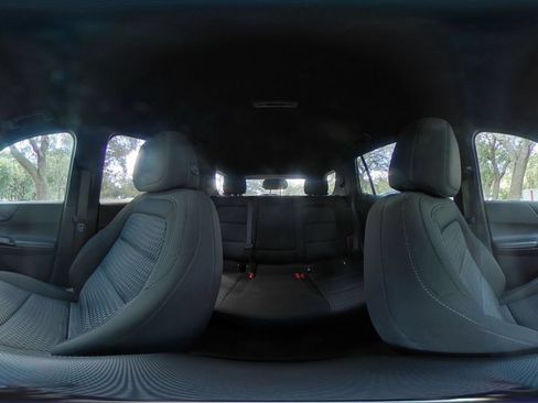 Used 2025 Chevrolet Equinox LT FWD image 41