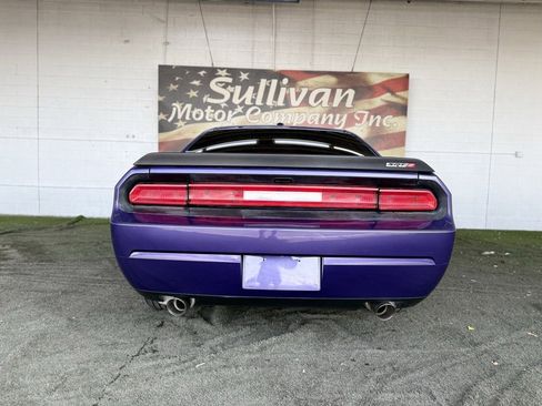 Used 2013 Dodge Challenger SRT8 Core image 18