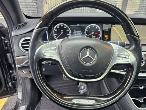 Used 2015 Mercedes-Benz S 550 4dr Sdn S 550 4MATIC w/ Sport Package image 27