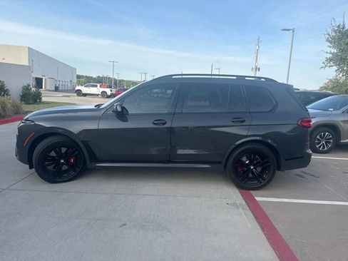 Used 2024 BMW X7 xDrive40i w/ M Sport Package AWD/4WD image 5