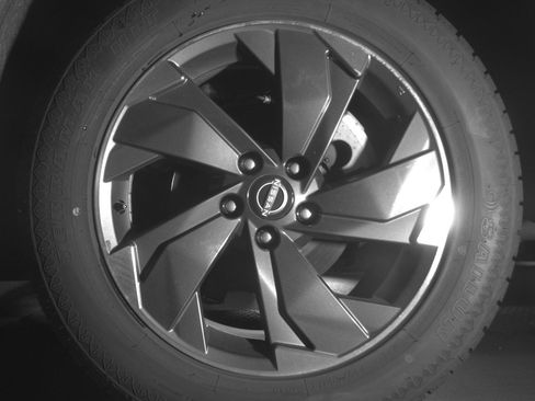 Used 2025 Nissan Rogue SV FWD image 14