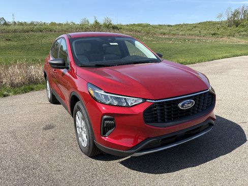 New 2026 Ford Escape Active w/ Tech Pack #1 AWD/4WD image 7