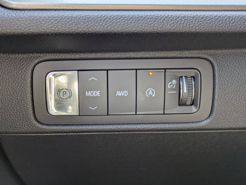 New 2026 Chevrolet Traverse LT w/ Enhanced Driving Package image 18