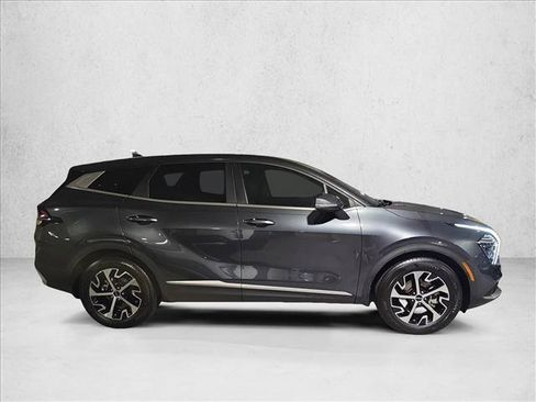 Used 2024 Kia Sportage EX FWD image 4