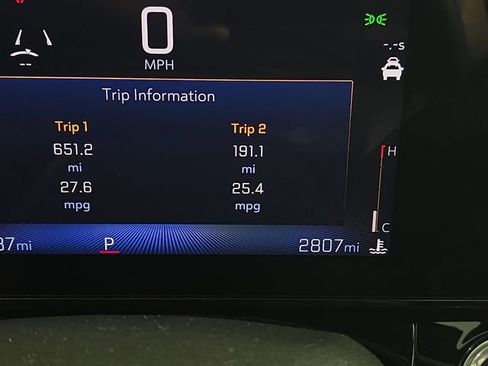 Used 2026 Chevrolet Trax RS w/ Sunroof Package FWD image 12