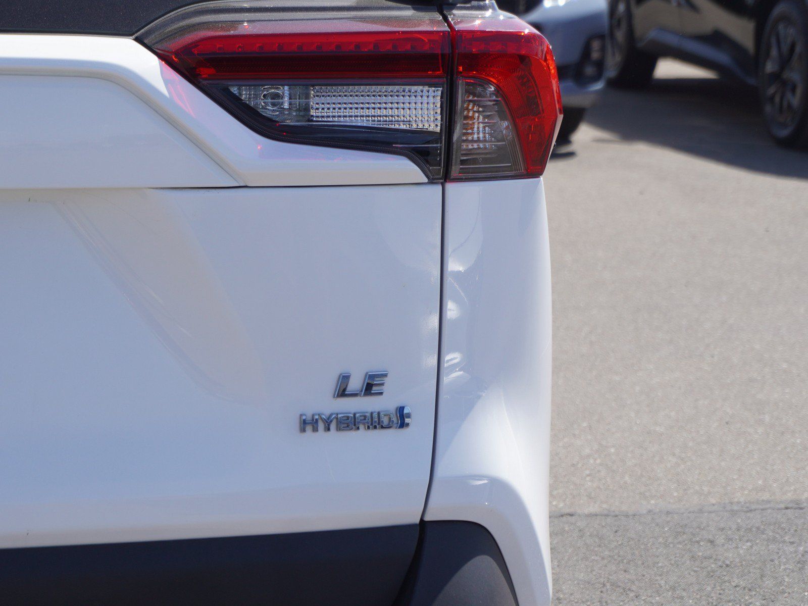 Used 2023 Toyota RAV4 LE AWD/4WD image 11