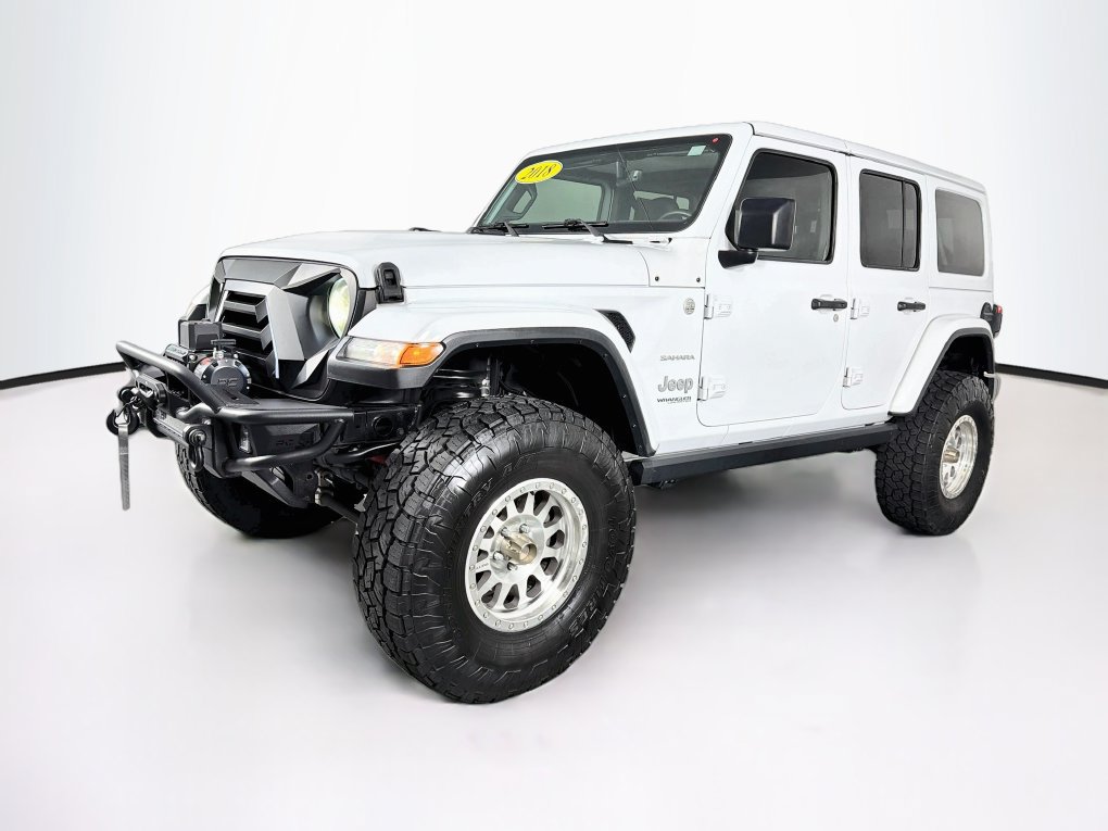 Used 2018 Jeep Wrangler Unlimited Sahara AWD/4WD image 3