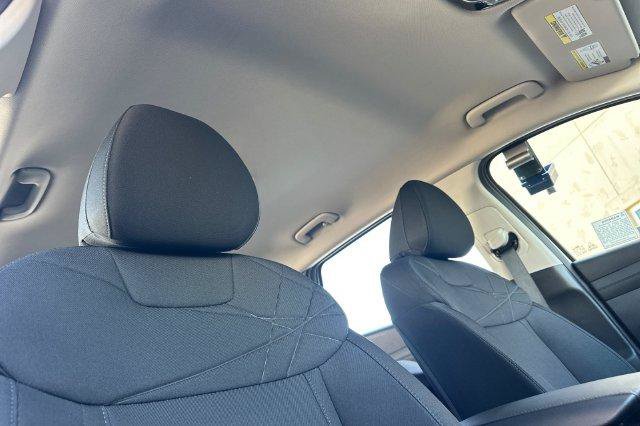 Certified 2026 Hyundai Tucson Blue SE AWD/4WD image 18