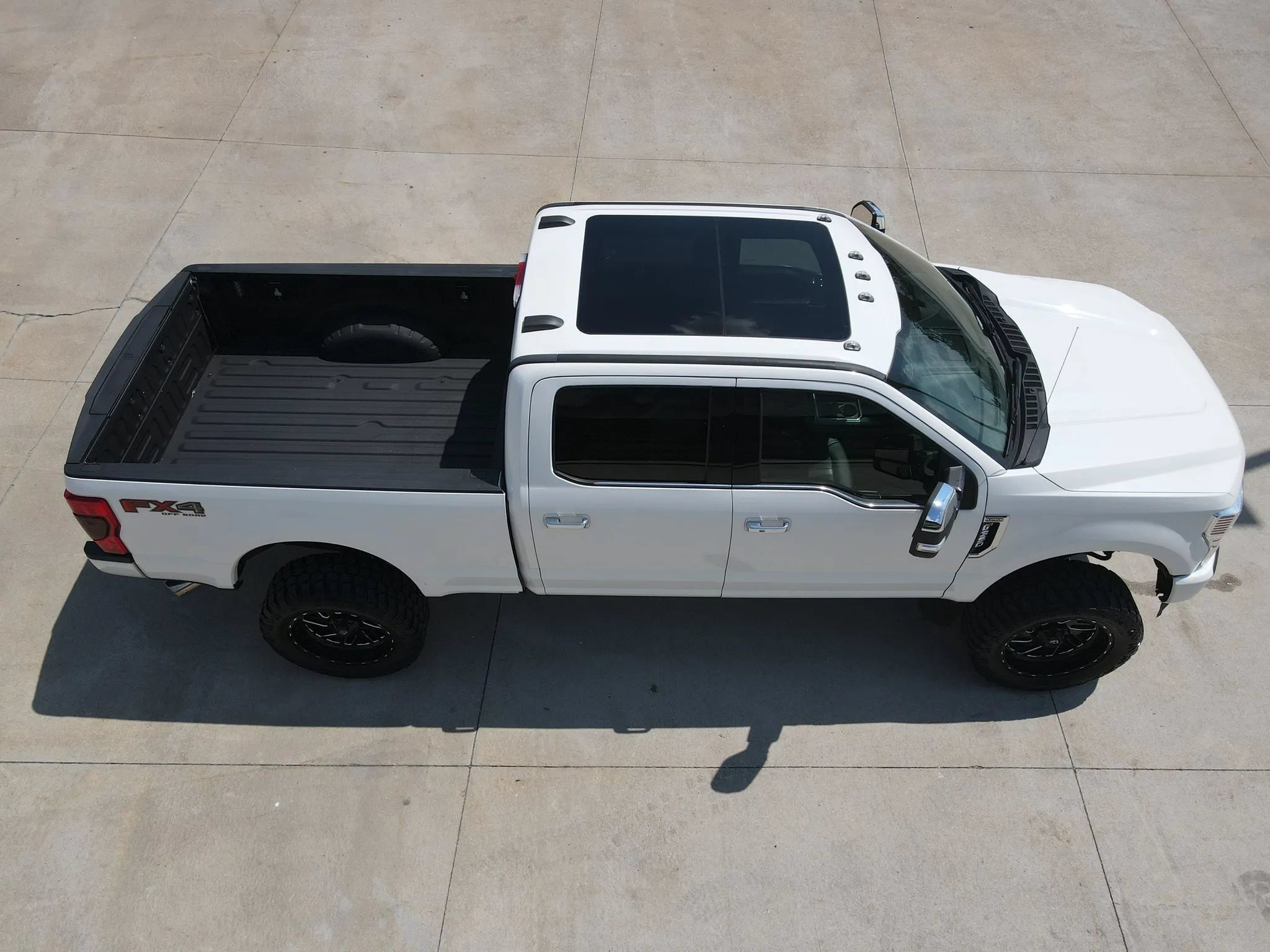 Used 2020 Ford F350 Platinum w/ FX4 Off-Road Package AWD/4WD image 51
