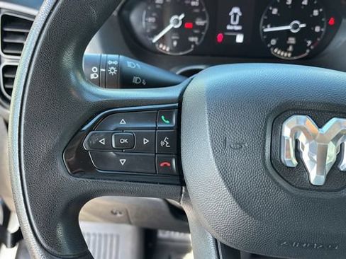 Used 2025 RAM ProMaster 2500 w/ Convenience Group FWD image 21