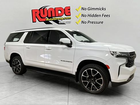 Used 2023 Chevrolet Suburban RST w/ Luxury Package AWD/4WD image 8