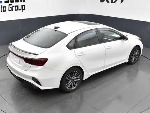 Used 2022 Kia Forte GT-Line w/ GT-Line Premium Package image 13