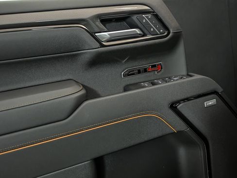 New 2026 GMC Sierra 2500 Denali Ultimate AWD/4WD image 5