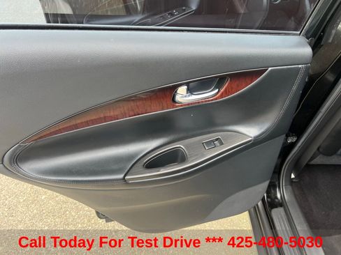 Used 2016 INFINITI QX50 AWD w/ Technology Package image 18