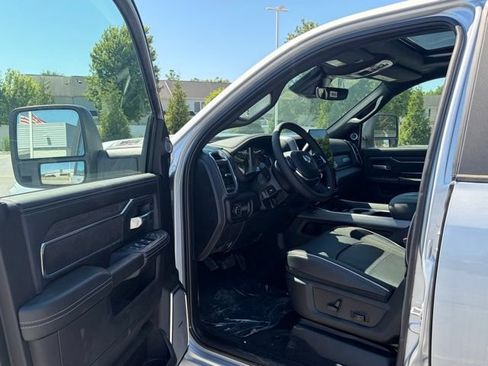 New 2026 RAM 2500 Laramie AWD/4WD image 14