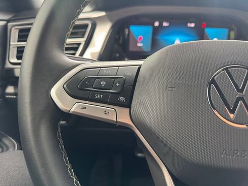 Used 2024 Volkswagen Atlas Cross Sport SE FWD image 22