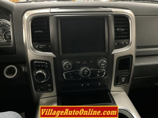 Used 2019 RAM 1500 Classic SLT w/ Luxury Group AWD/4WD image 20
