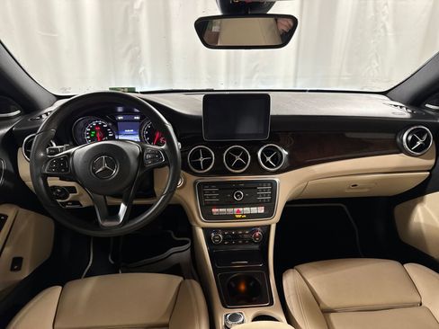 Used 2018 Mercedes-Benz CLA 250 4MATIC image 4