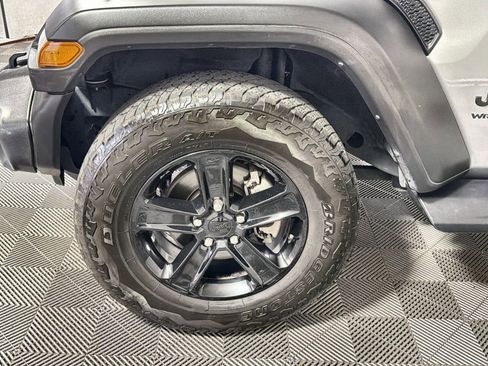 Used 2021 Jeep Wrangler Unlimited Sport image 12