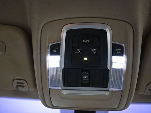 Used 2019 RAM 1500 Laramie image 25