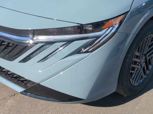 New 2026 Nissan Sentra SV w/ Floor Mat Package FWD image 8