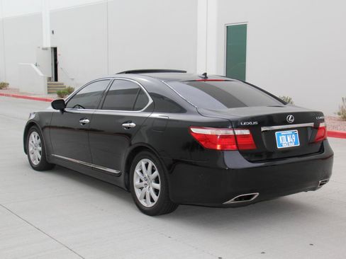 Used 2007 Lexus LS 460 Luxury image 7