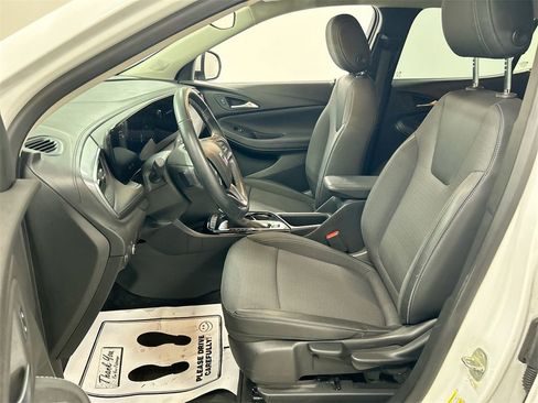 Used 2024 Buick Encore GX Preferred image 9