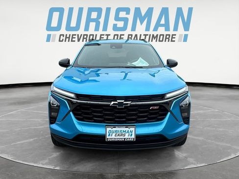 Certified 2025 Chevrolet Trax RS w/ Sunroof Package FWD image 6