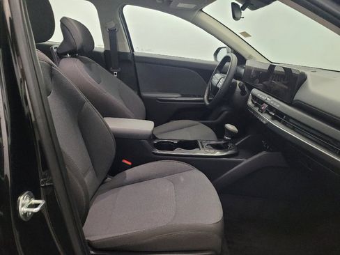 Used 2025 Kia K4 FWD image 21