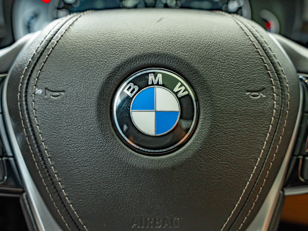 Used 2019 BMW 540i xDrive w/ Convenience Package AWD/4WD image 25