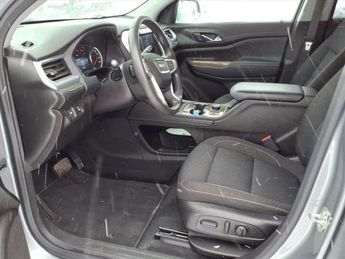 Used 2023 GMC Acadia SLE w/ Driver Convenience Package image 12