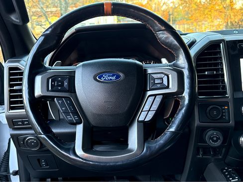 Used 2018 Ford F150 Raptor w/ Equipment Group 802A Luxury image 13