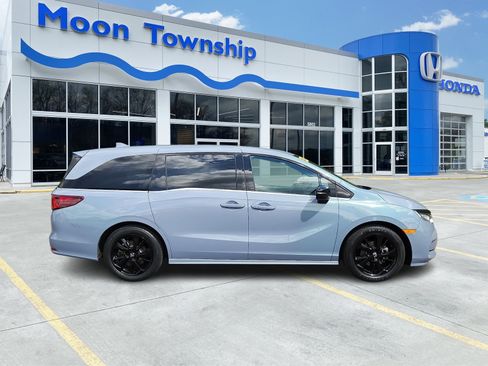 Used 2023 Honda Odyssey Sport image 7